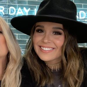 Meet your Posher, Erica